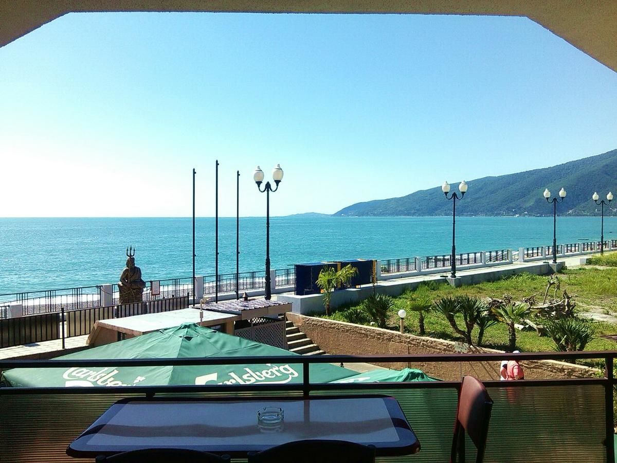 Отель Hotel-Club Poseidon Гагра-6