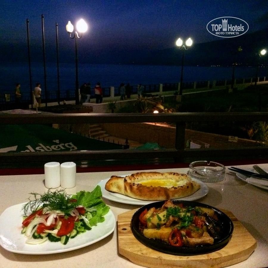 Отель Hotel-Club Poseidon Гагра-12