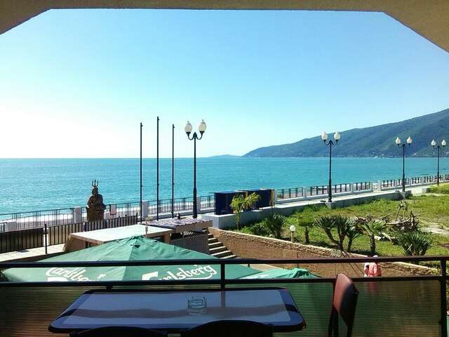 Отель Hotel-Club Poseidon Гагра-5