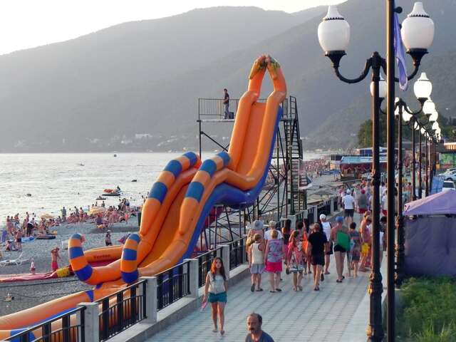 Отель Hotel-Club Poseidon Гагра-7
